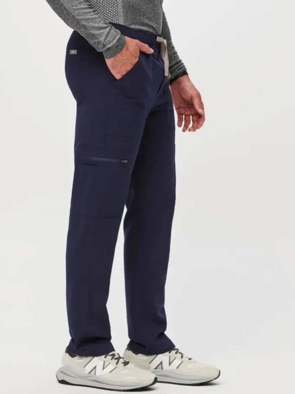 FIGS Men’s Cairo Cargo Scrub Pants Navy Blue Size XL NWT